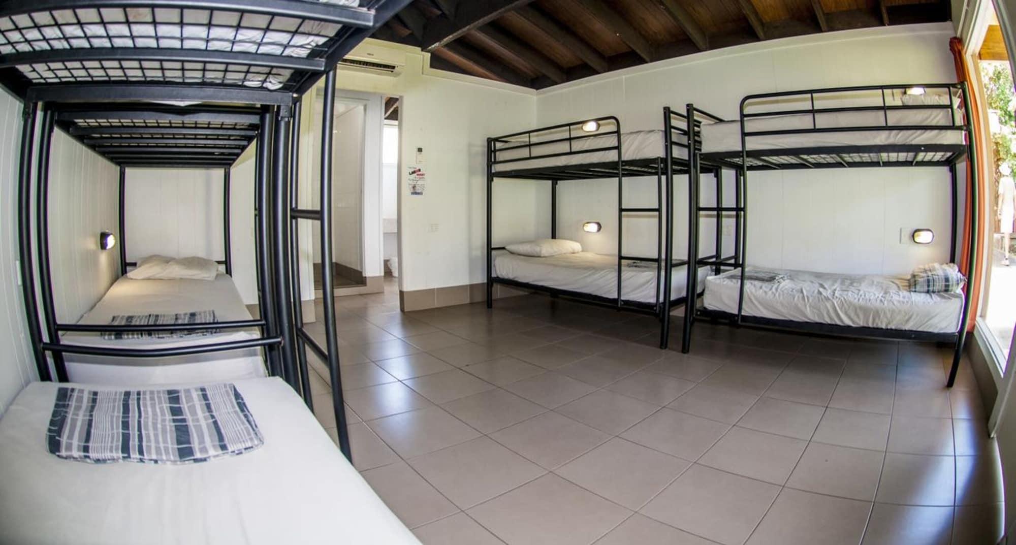 Nomads Airlie Beach (Adults Only) Ngoại thất bức ảnh